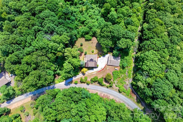 1347 Wipprecht Drive, Spruce Pine, NC 28777