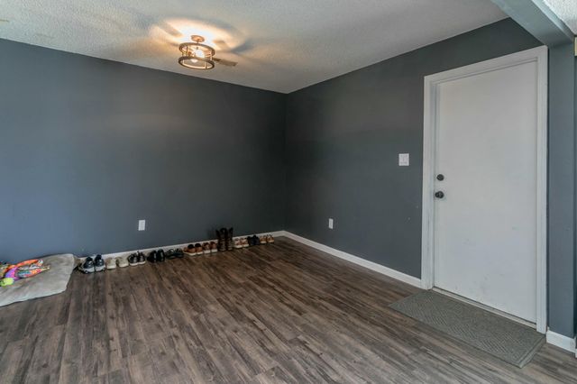 5600 E PINEHURST LN, Columbia, MO 65202