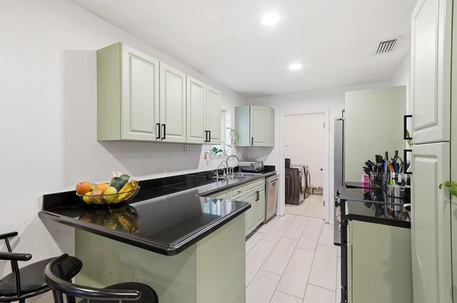1208 N 31st Avenue, Hollywood, FL 33021