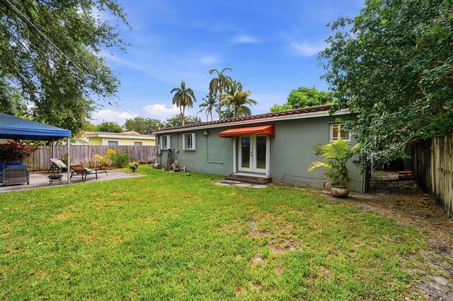 1208 N 31st Avenue, Hollywood, FL 33021