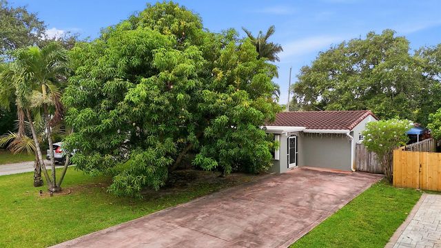 1208 N 31st Avenue, Hollywood, FL 33021