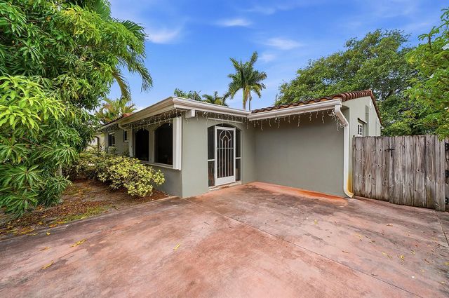 1208 N 31st Avenue, Hollywood, FL 33021