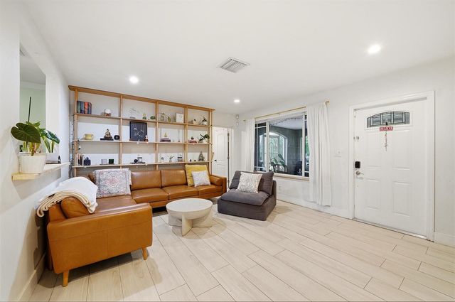 1208 N 31st Avenue, Hollywood, FL 33021