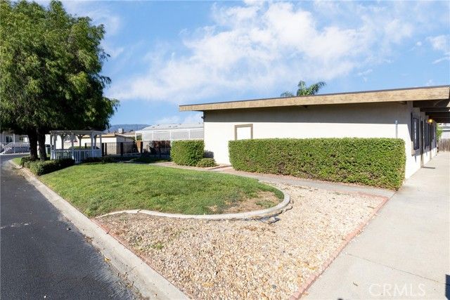 135 N Pepper Avenue 9, Rialto, CA 92376