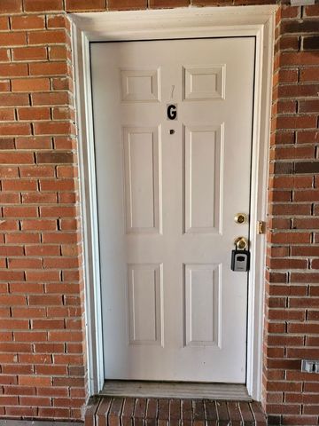 1257 Parkway Pl Apt G, Clarksville, TN 37042