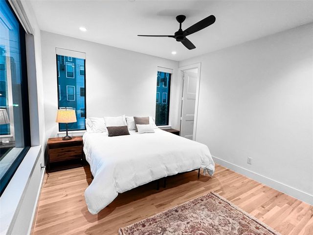 2633 Reagan Street 201, Dallas, TX 75219