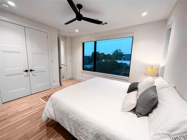 2633 Reagan Street 201, Dallas, TX 75219