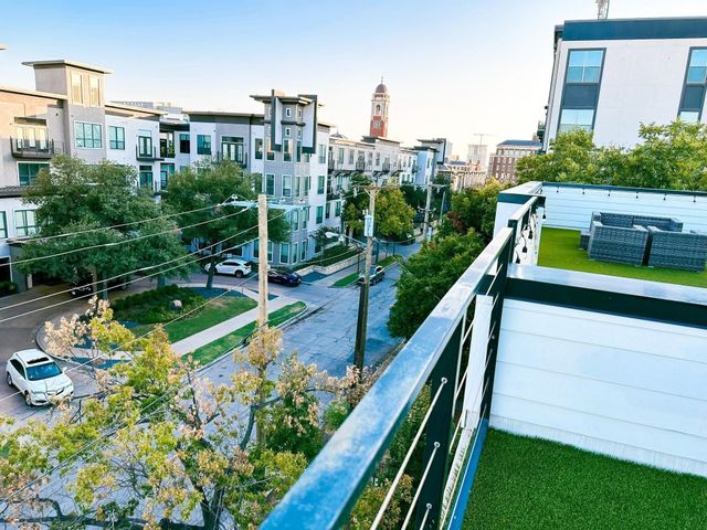 2633 Reagan Street 201, Dallas, TX 75219