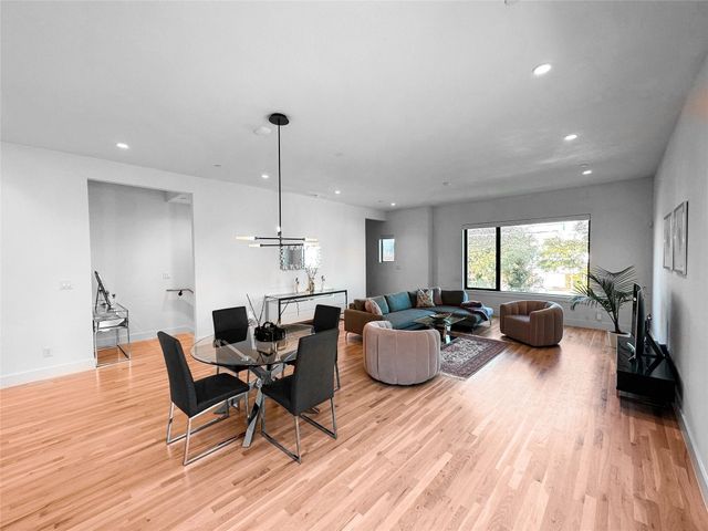 2633 Reagan Street 201, Dallas, TX 75219