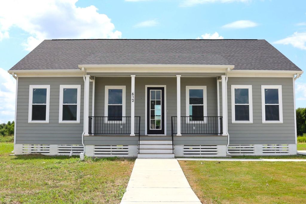 612 Jean Charles Boulevard, Gray, LA 70359