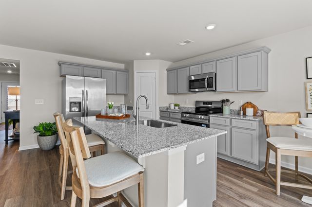 2380 Daylilly Street, Sumter, SC 29153