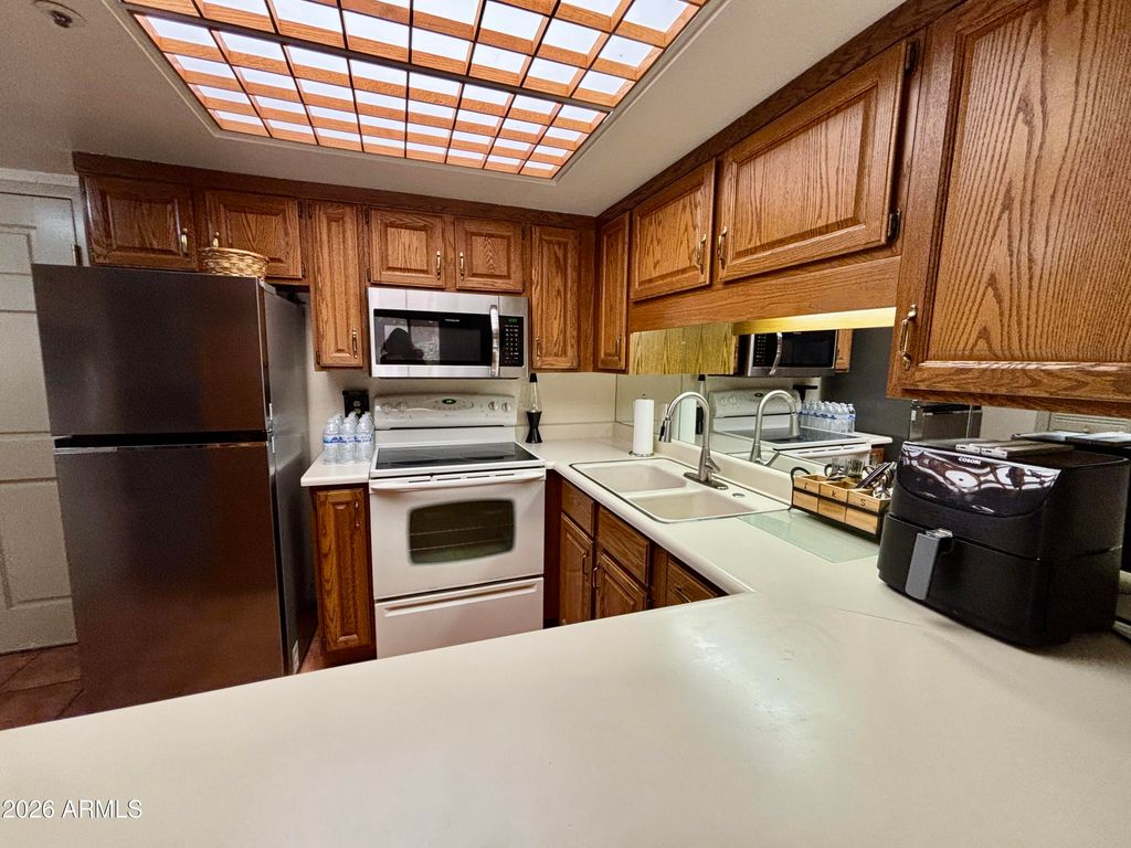 10330 W THUNDERBIRD Boulevard A131, Sun City, AZ 85351 — photo 4