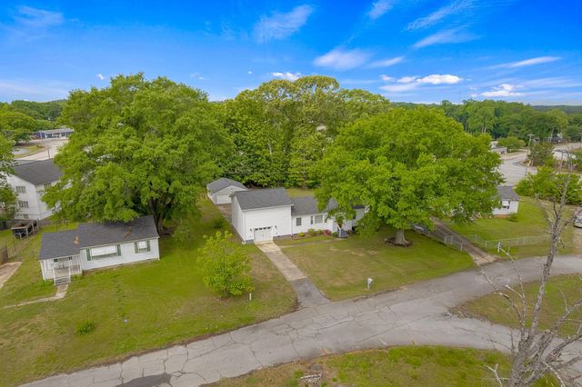 7416 Gravely Court, Spartanburg, SC 29303