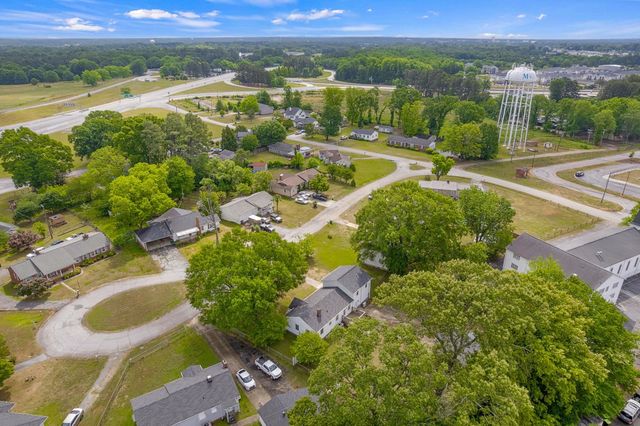 7416 Gravely Court, Spartanburg, SC 29303