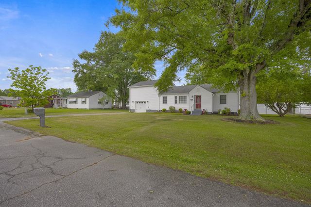 7416 Gravely Court, Spartanburg, SC 29303
