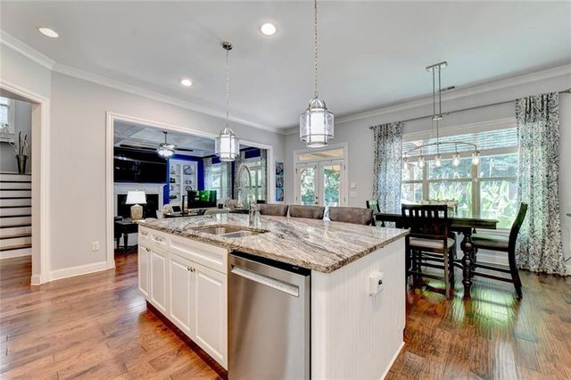7220 Winthrop Road, Alpharetta, GA 30005