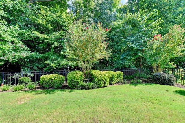 7220 Winthrop Road, Alpharetta, GA 30005