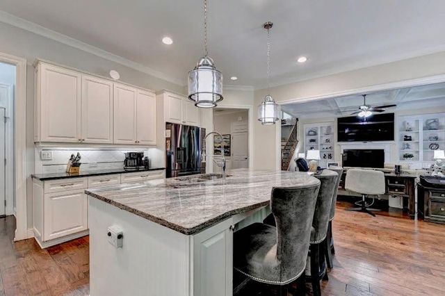7220 Winthrop Road, Alpharetta, GA 30005