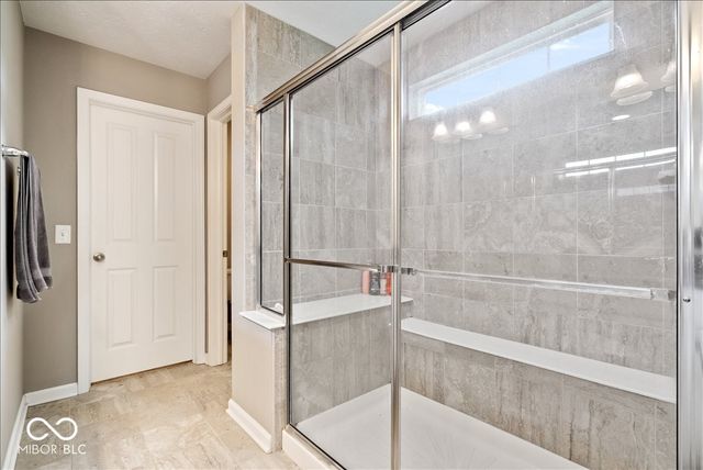 220 Dovetree Drive, Avon, IN 46122