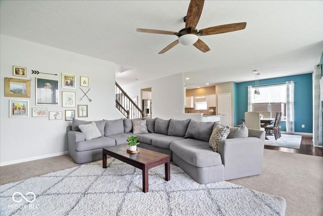 220 Dovetree Drive, Avon, IN 46122