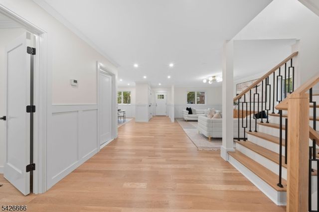 75 Katherine Ave, Clifton City, NJ 07012