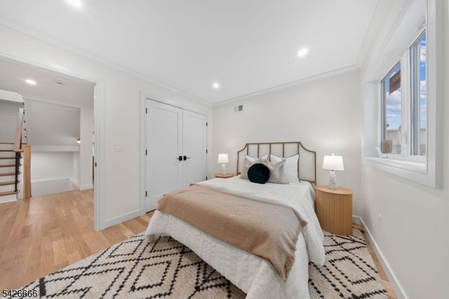 75 Katherine Ave, Clifton City, NJ 07012