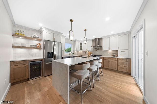 75 Katherine Ave, Clifton City, NJ 07012