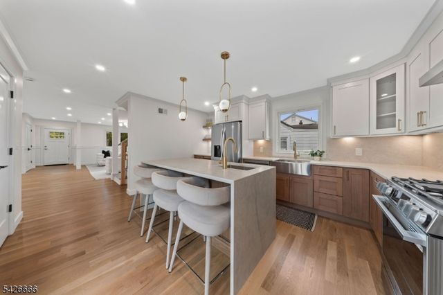 75 Katherine Ave, Clifton City, NJ 07012