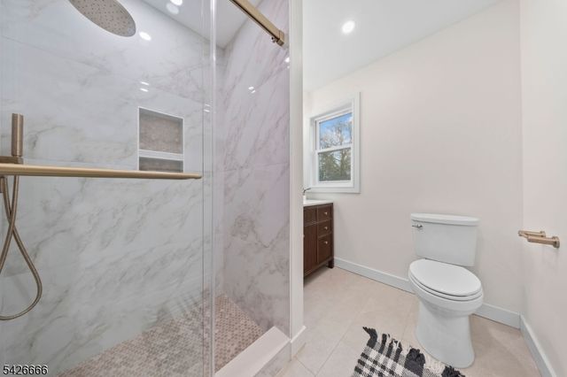 75 Katherine Ave, Clifton City, NJ 07012