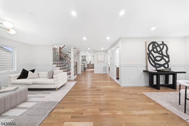 75 Katherine Ave, Clifton City, NJ 07012