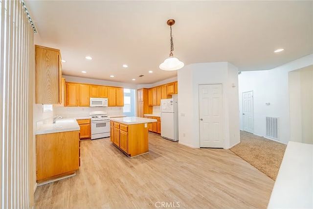11958 Russell Court, Victorville, CA 92392