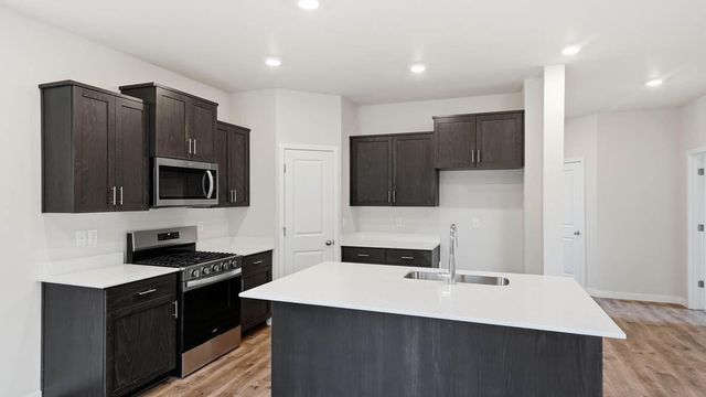 21237 SE Pelee Drive, Bend, OR 97702