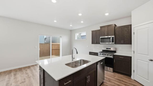 21237 SE Pelee Drive, Bend, OR 97702