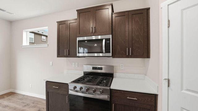 21237 SE Pelee Drive, Bend, OR 97702