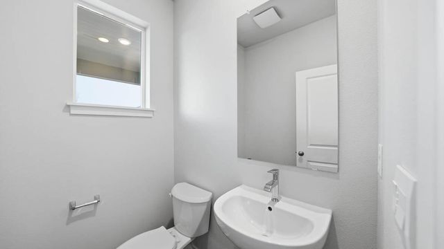 21237 SE Pelee Drive, Bend, OR 97702