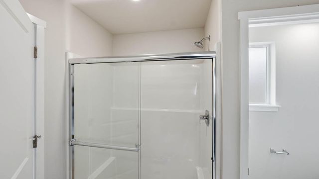 21237 SE Pelee Drive, Bend, OR 97702