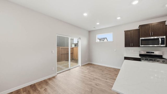 21237 SE Pelee Drive, Bend, OR 97702