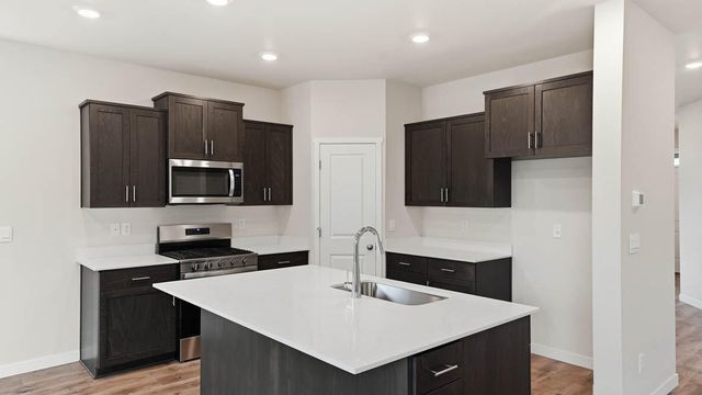 21237 SE Pelee Drive, Bend, OR 97702