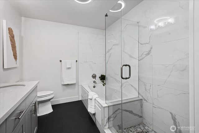 23004 NE 64th Street, Redmond, WA 98053