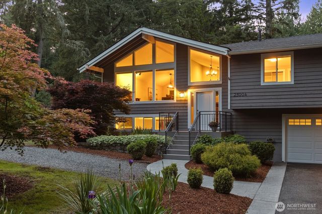 23004 NE 64th Street, Redmond, WA 98053