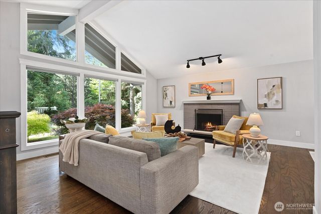 23004 NE 64th Street, Redmond, WA 98053
