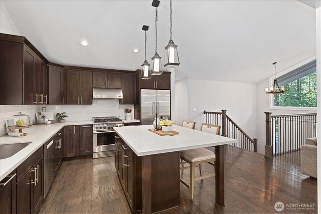 23004 NE 64th Street, Redmond, WA 98053