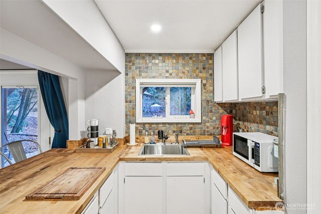 29 Maple Court, Bellingham, WA 98229