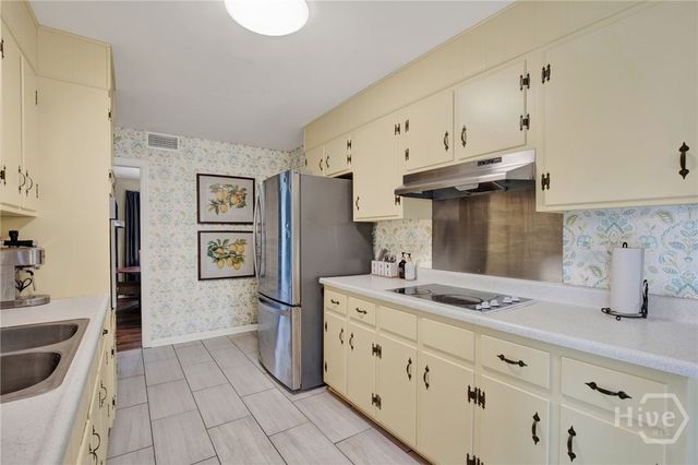 1908 Colonial Drive, Savannah, GA 31406