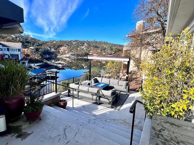 5 Paseo Delago, Copperopolis, CA 95228