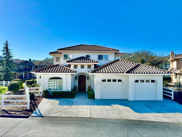 5 Paseo Delago, Copperopolis, CA 95228