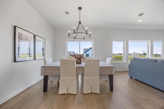 3636 Decorah Way S, Fargo, ND 58104