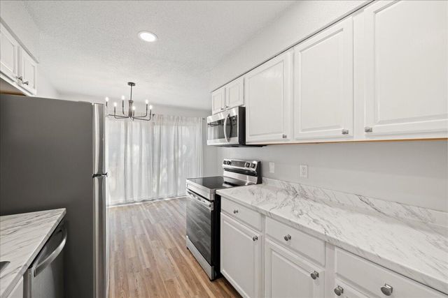 210 Pelham Road 204B, Fort Walton Beach, FL 32547