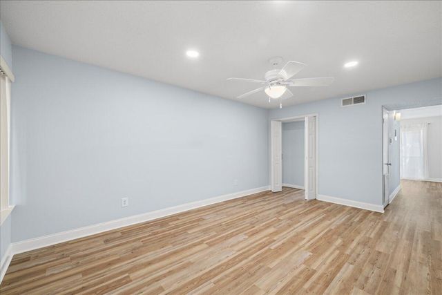 210 Pelham Road 204B, Fort Walton Beach, FL 32547