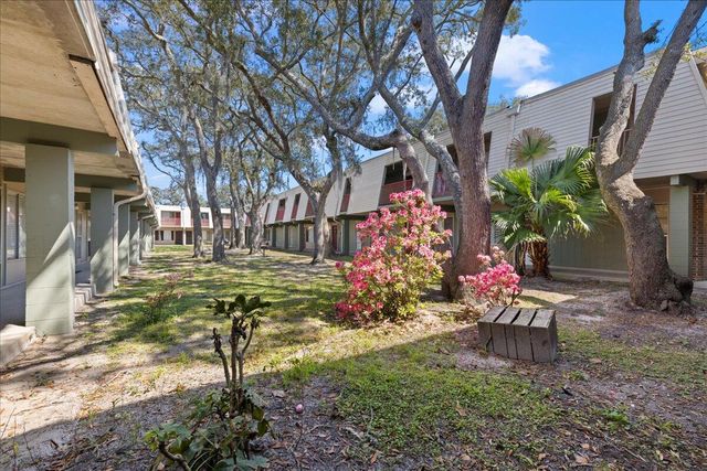 210 Pelham Road 204B, Fort Walton Beach, FL 32547